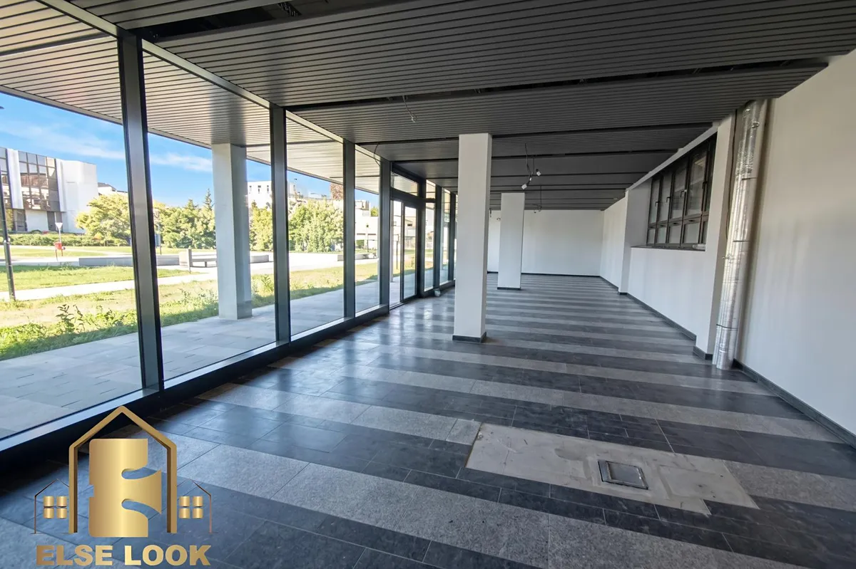 Pronájem obchodního prostoru 81 m²